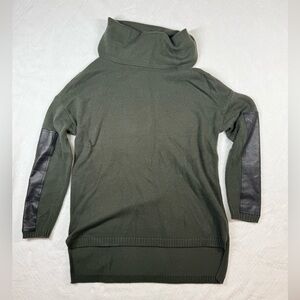 BCBG MAXAZRIA Womens M Green pullover turtleneck sweater Grandpacore merino wool